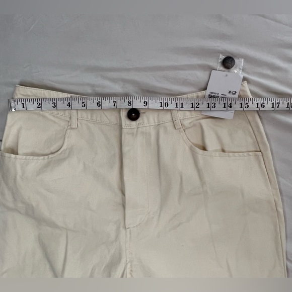 NWT Forever 21 Cream Ankle Pants - Picture 3 of 6